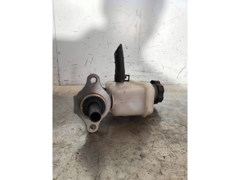 Recambio de bomba freno para kia cee´d drive referencia OEM IAM   