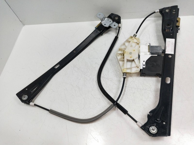 Recambio de elevalunas delantero derecho para volkswagen jetta (1k2) 2.0 tdi referencia OEM IAM 1K0959702P 1K5837402AH 4P