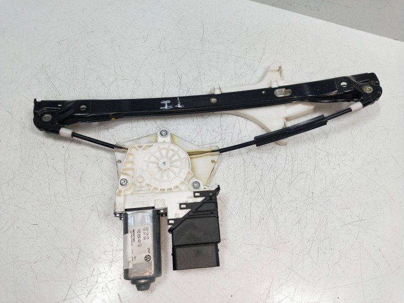 Recambio de elevalunas trasero izquierdo para volkswagen jetta (1k2) 2.0 tdi referencia OEM IAM 1K0959703P 1K5839401G 4P