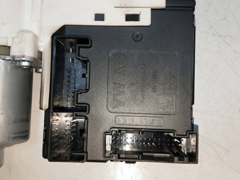 Recambio de elevalunas delantero derecho para volkswagen jetta (162) 2.0 tdi referencia OEM IAM 936783110 561959702A 4P