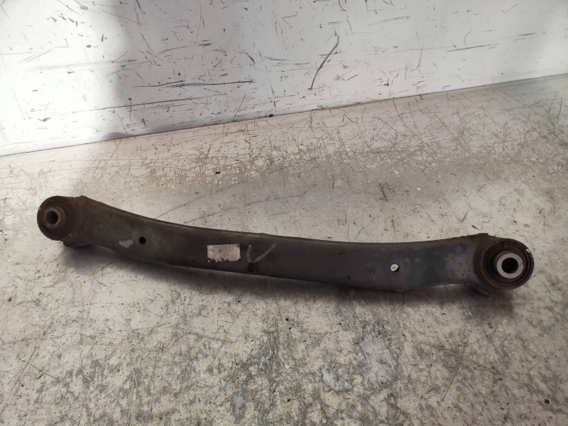 Recambio de tirante trasero izquierdo para kia cee´d drive referencia OEM IAM   