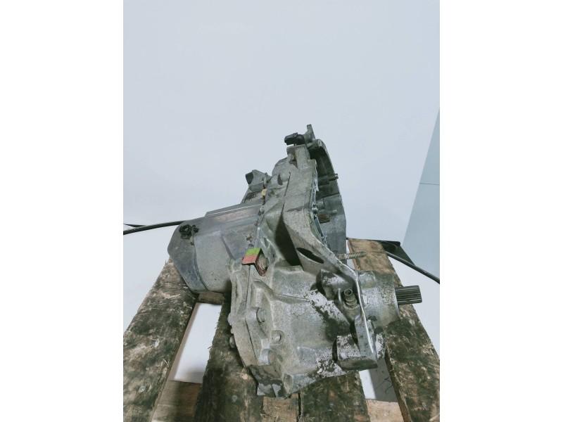 Recambio de caja cambios para renault 11 1.4 gtl referencia OEM IAM JB5009 S110851 