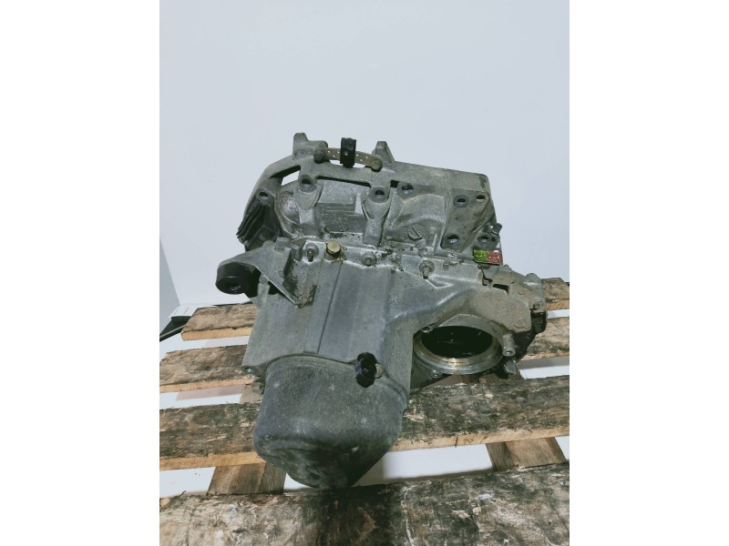 Recambio de caja cambios para renault 11 1.4 gtl referencia OEM IAM JB5009 S110851 