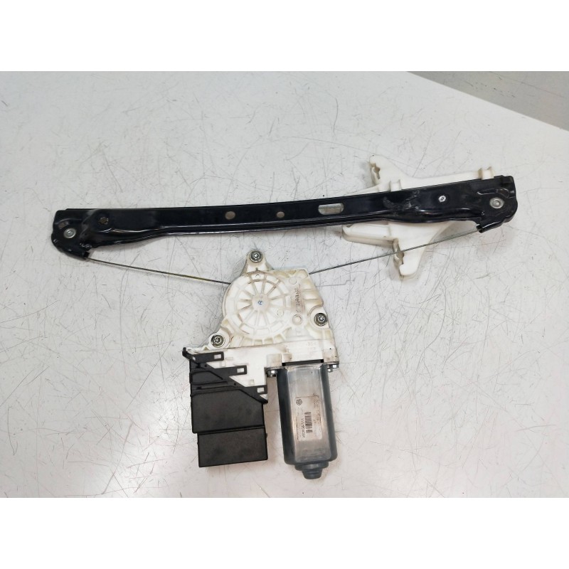 Recambio de elevalunas trasero derecho para volkswagen passat berlina (3c2) 2.0 tdi referencia OEM IAM 1K0959704F 980856111 4P Recambio de elevalunas trasero derecho para volkswagen passat berlina (3c2) 2.0 tdi referencia OEM IAM 1K0959704F 980856111 4P