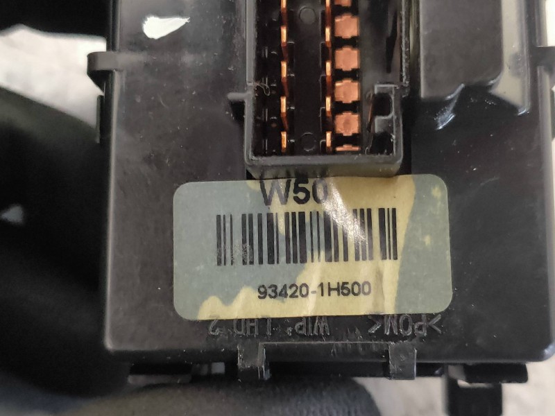 Recambio de mando limpia para kia cee´d drive referencia OEM IAM 934201H500  