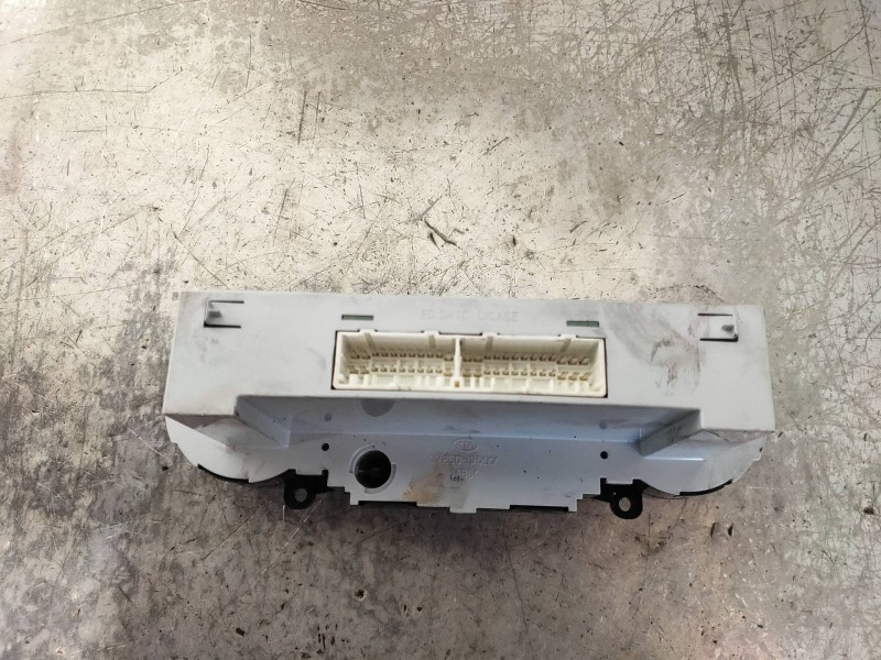 Recambio de mando calefaccion / aire acondicionado para kia cee´d drive referencia OEM IAM 972501H622 CA4Q 