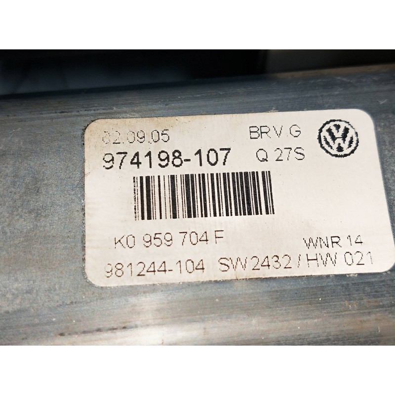 Recambio de elevalunas delantero derecho para volkswagen passat berlina (3c2) 2.0 tdi referencia OEM IAM 1K0959704F 974198107 4P