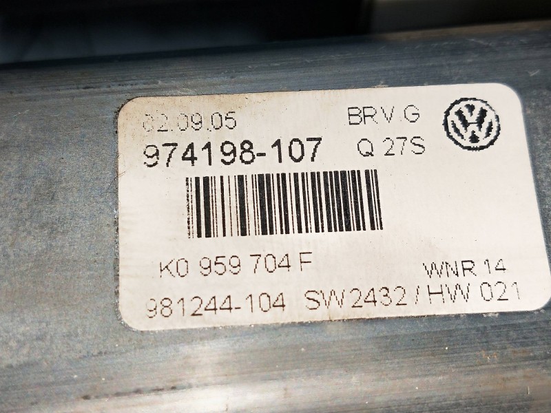 Recambio de elevalunas delantero derecho para volkswagen passat berlina (3c2) 2.0 tdi referencia OEM IAM 1K0959704F 974198107 4P