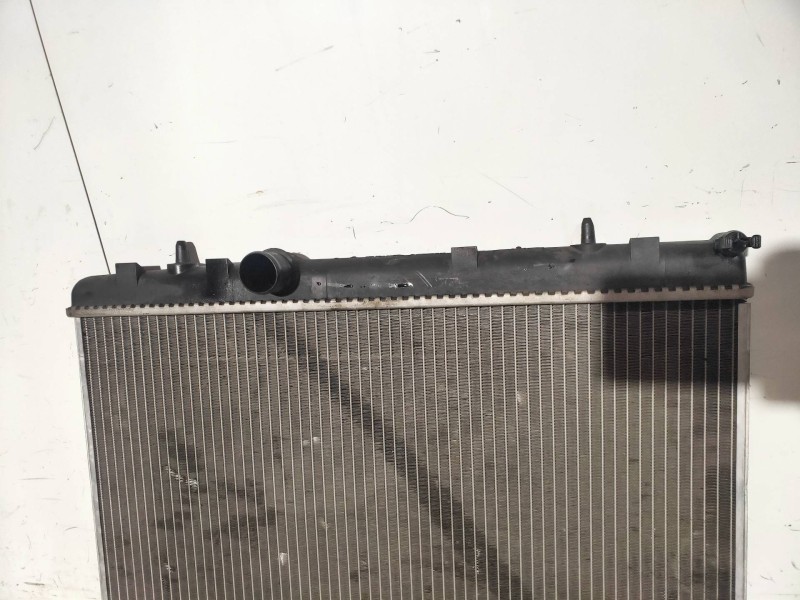 Recambio de radiador agua para peugeot 308 confort referencia OEM IAM 993746N 9657576580 VALEO