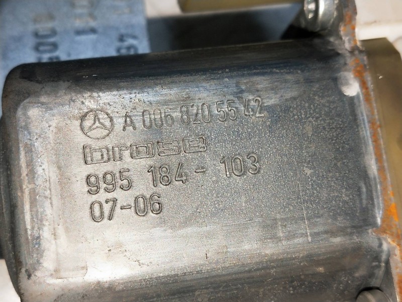 Recambio de elevalunas delantero derecho para volkswagen crafter caja cerrada referencia OEM IAM 995184103  5P