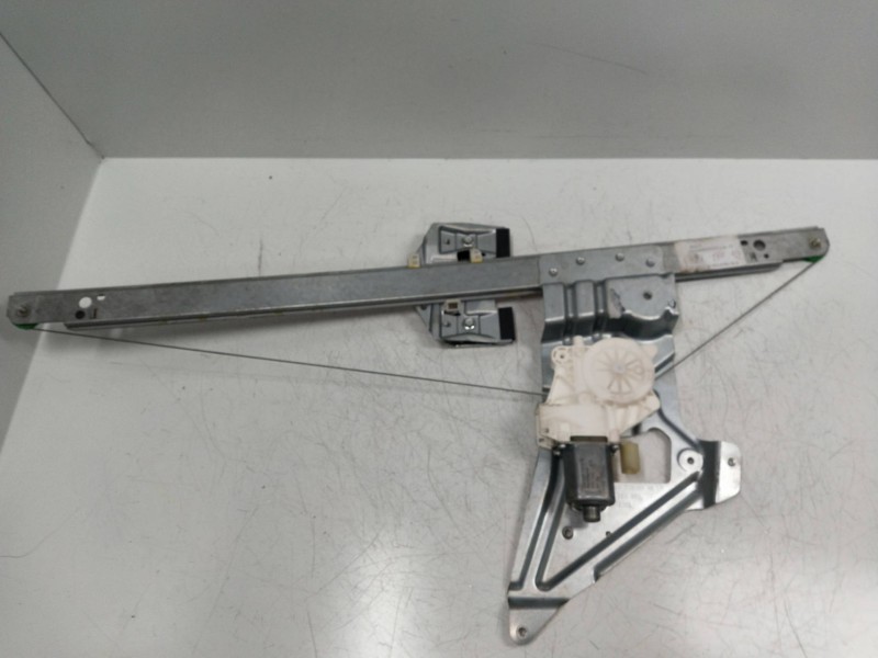 Recambio de elevalunas delantero izquierdo para volkswagen crafter caja cerrada referencia OEM IAM 995185103  5P