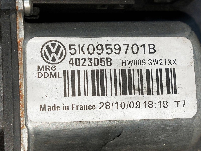 Recambio de elevalunas delantero izquierdo para volkswagen golf vi (5k1) referencia OEM IAM 5K0959701B 402305B 3P