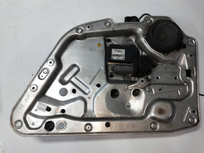 Recambio de elevalunas trasero derecho para volkswagen phaeton (3d2/3d8) 6.0 w12 48v cat (ban) referencia OEM IAM E840311001  4P