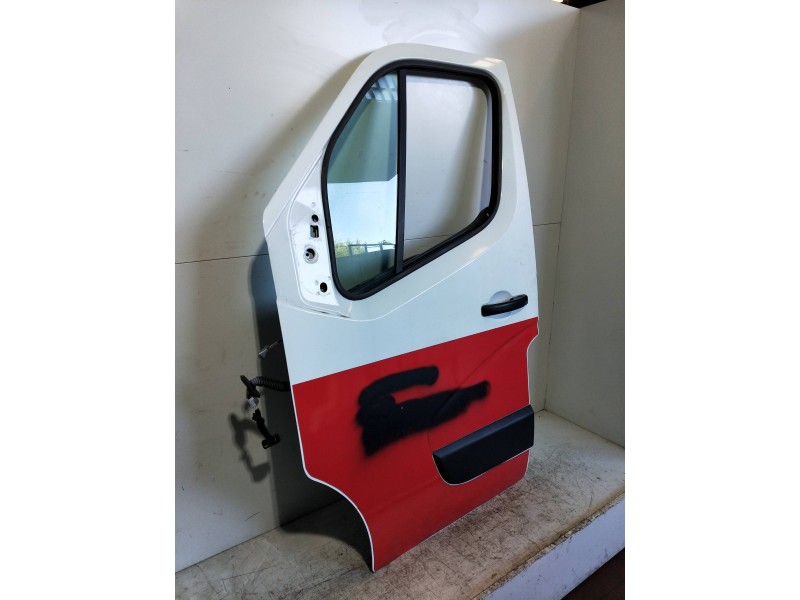 Recambio de puerta delantera izquierda para renault master kombi l1h1 3,0t referencia OEM IAM  5P 