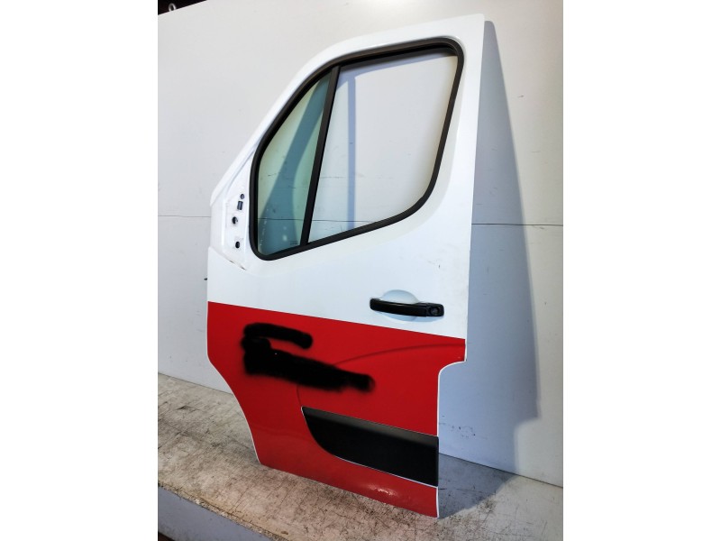 Recambio de puerta delantera izquierda para renault master kombi l1h1 3,0t referencia OEM IAM  5P 