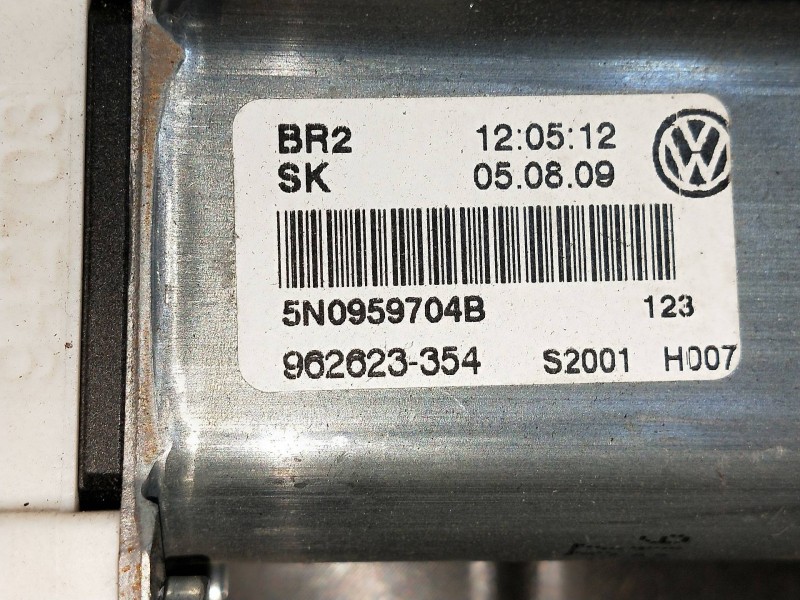 Recambio de elevalunas trasero derecho para volkswagen tiguan (5n1) advance referencia OEM IAM 5N0959704B  5P