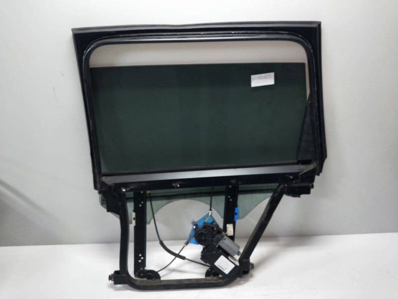 Recambio de elevalunas trasero derecho para volkswagen touareg (7la) tdi v10 referencia OEM IAM 3D0959794C  5P