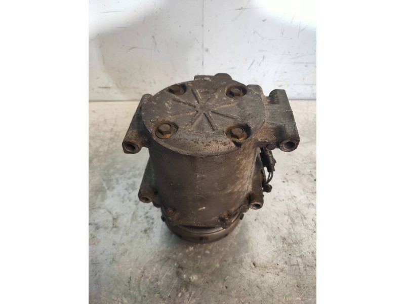 Recambio de compresor aire acondicionado para mitsubishi galant berlina (ea0) 2400 gls referencia OEM IAM MSC90C MR315567 AKC200