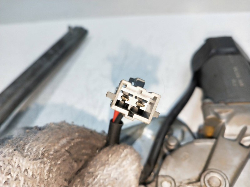 Recambio de elevalunas delantero izquierdo para volvo serie 940 berlina/familiar referencia OEM IAM 186156000  4P