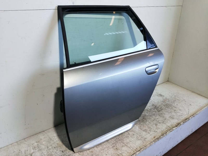 Recambio de puerta trasera izquierda para audi allroad quattro (4b5) 2.5 tdi (132kw) referencia OEM IAM  5P 