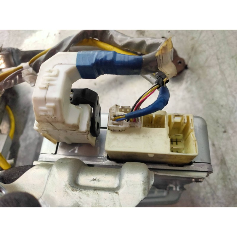 Recambio de columna direccion para toyota prius (nhw30) plug-in hybrid advance referencia OEM IAM 8096047070 1321001230 45250471