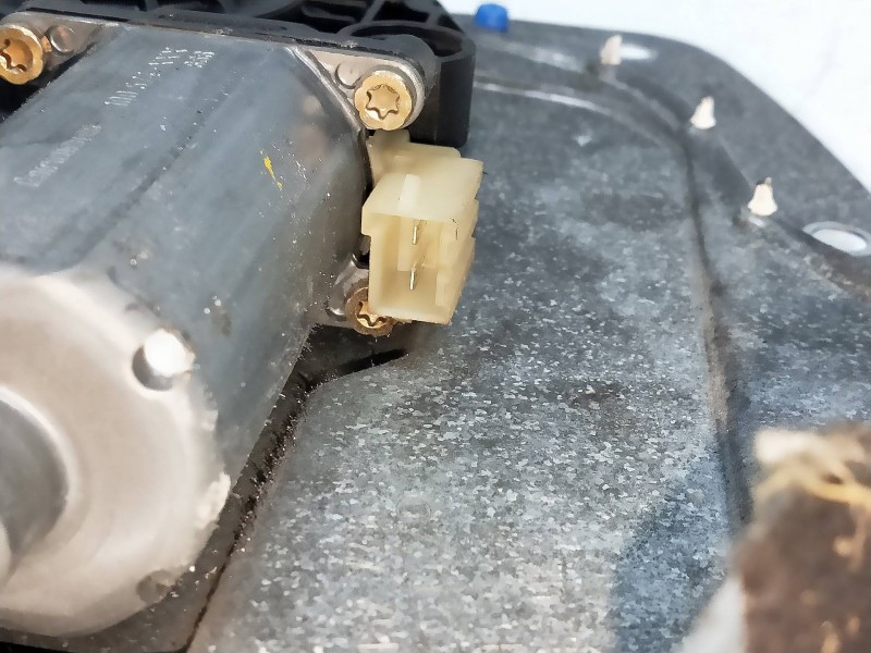 Recambio de elevalunas delantero izquierdo para volvo s70 berlina 2.5 d / tdi referencia OEM IAM   4P