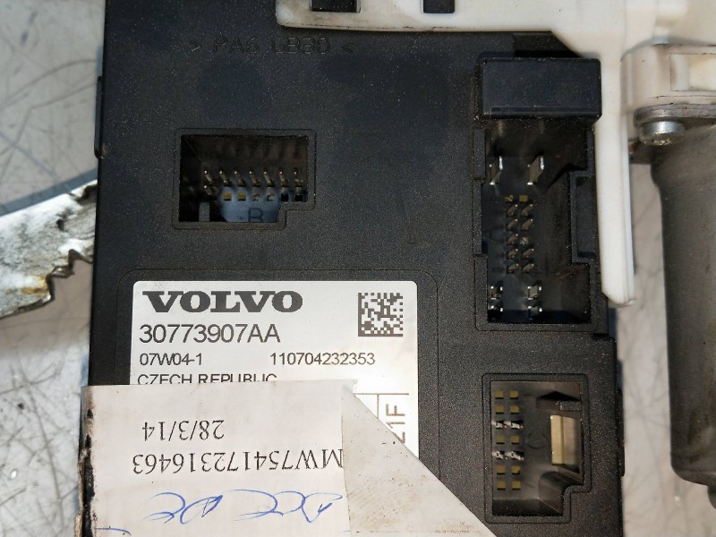 Recambio de elevalunas delantero derecho para volvo v50 familiar referencia OEM IAM 30773907AA  5P