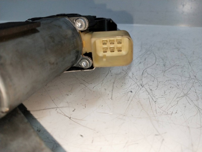 Recambio de elevalunas delantero izquierdo para volvo xc70 2.4 diesel cat referencia OEM IAM   5P