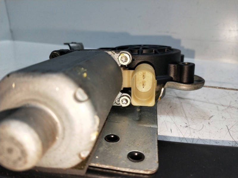 Recambio de elevalunas trasero derecho para volvo xc70 2.5 20v turbo cat referencia OEM IAM   5P