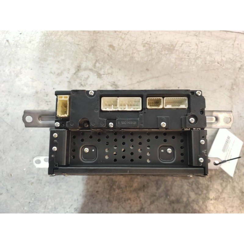Recambio de sistema audio / radio cd para toyota prius (nhw30) plug-in hybrid advance referencia OEM IAM 8612047330 1230001640A1
