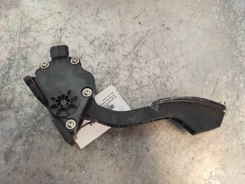Recambio de potenciometro pedal para toyota prius (nhw30) plug-in hybrid advance referencia OEM IAM 7811012010 1988007310 DENSO