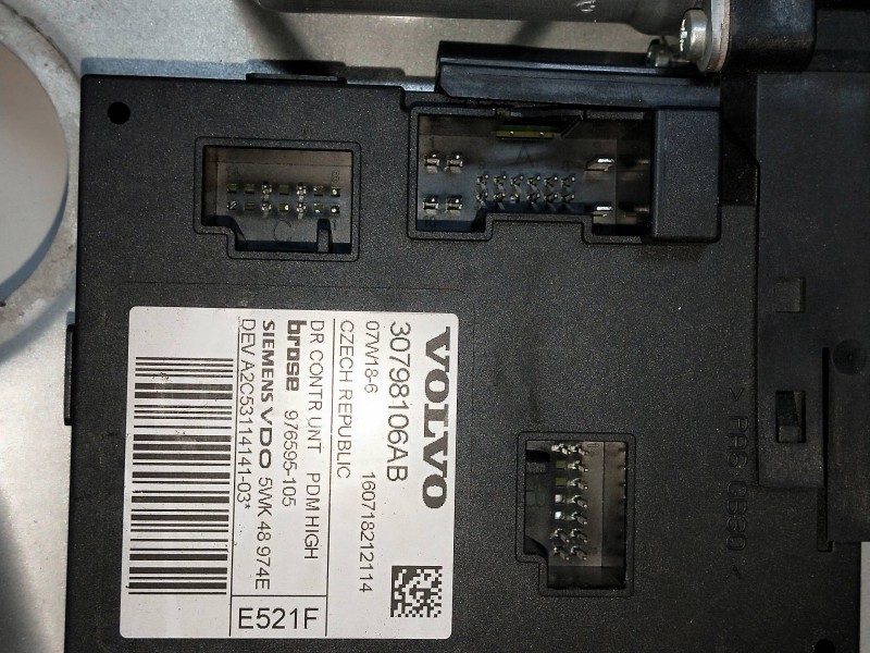 Recambio de elevalunas delantero derecho para volvo c30 1.6 diesel cat referencia OEM IAM 979037100 1174088A 3P