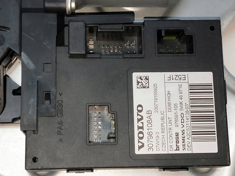 Recambio de elevalunas trasero izquierdo para volvo c30 referencia OEM IAM 979038100 1174088B 3P