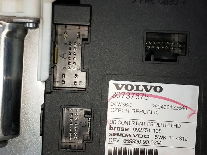 Recambio de elevalunas delantero izquierdo para volvo s40 berlina 2.0 diesel cat referencia OEM IAM 30737675  4P