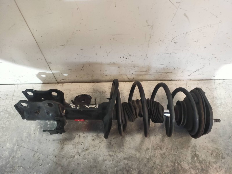 Recambio de amortiguador delantero izquierdo para toyota prius (nhw30) plug-in hybrid advance referencia OEM IAM   