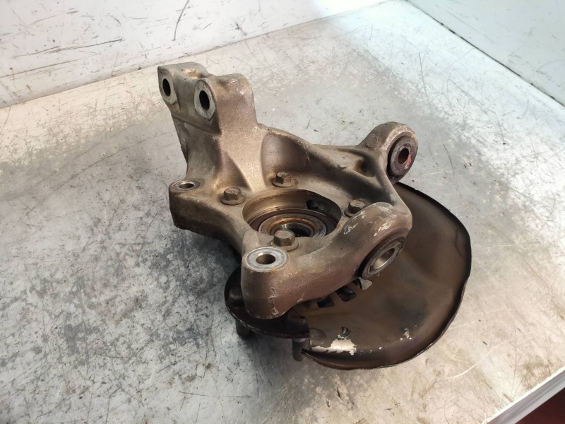 Recambio de mangueta delantera derecha para toyota prius (nhw30) plug-in hybrid advance referencia OEM IAM   