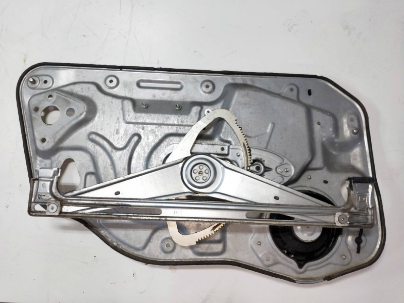 Recambio de elevalunas delantero derecho para volvo v50 familiar 2.0 diesel cat referencia OEM IAM 30710157  5P