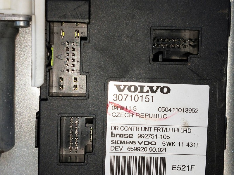 Recambio de elevalunas delantero izquierdo para volvo v50 familiar 2.0 diesel cat referencia OEM IAM 30710151  5P
