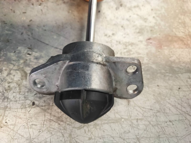 Recambio de amortiguador trasero derecho para seat ibiza (6j5) reference referencia OEM IAM 844902001887 6R0512011CG 6R0513025E 