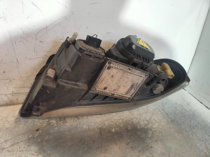 Recambio de faro derecho para audi a4 avant (b5) 2.4 quattro referencia OEM IAM 8D0941030AK 89300385 VALEO