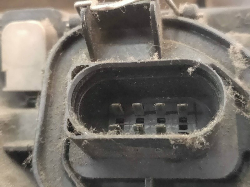 Recambio de faro izquierdo para audi a4 avant (b5) 2.4 quattro referencia OEM IAM 8D0941003AK 89300371 1853625100 VALEO