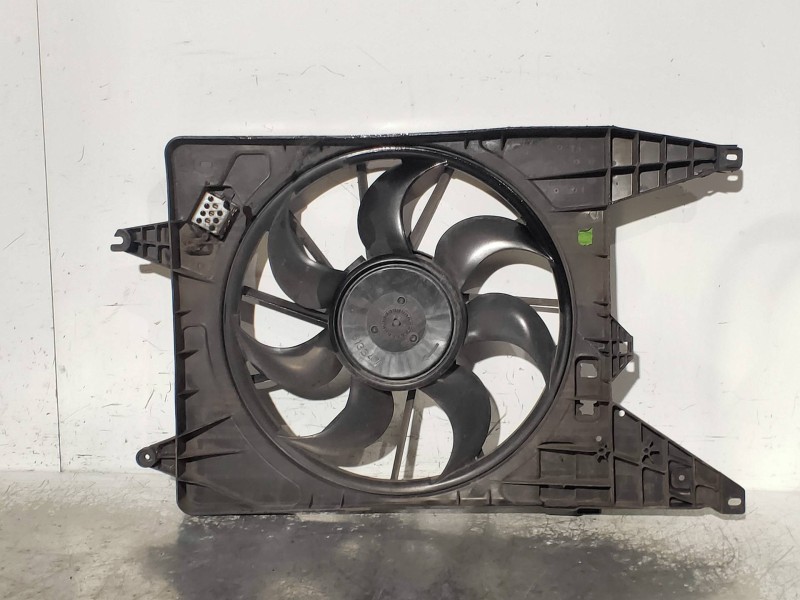 Recambio de electroventilador para dacia logan mcv ambiance referencia OEM IAM 0130307187 214814342R BOSCH