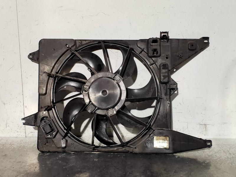 Recambio de electroventilador para dacia logan mcv ambiance referencia OEM IAM 0130307187 214814342R BOSCH