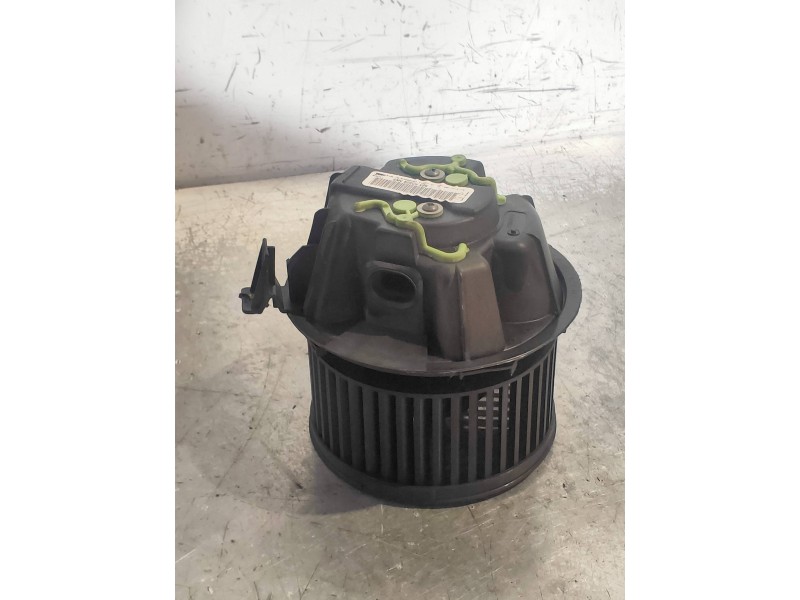 Recambio de motor calefaccion para dacia logan mcv ambiance referencia OEM IAM N106609Z 40705611005 VALEO