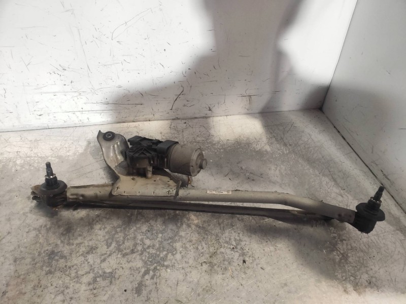 Recambio de motor limpia delantero para dacia logan mcv ambiance referencia OEM IAM 0390241544 3397020879 8200619512 BOSCH