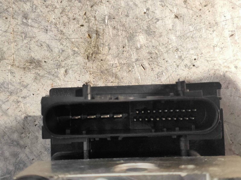 Recambio de abs para dacia logan mcv ambiance referencia OEM IAM 0265232718 476604621R 0265801018 BOSCH