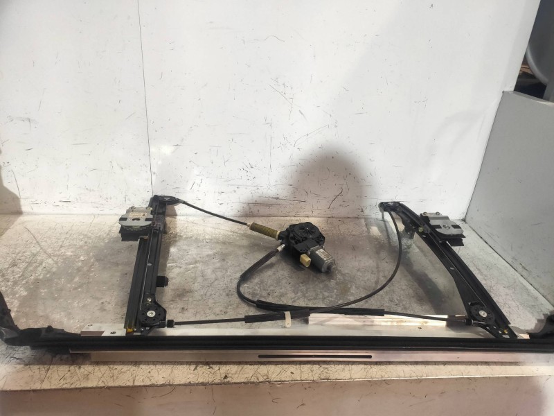 Recambio de elevalunas delantero derecho para mini mini (r56) cooper d referencia OEM IAM 2753722 09958000 0130822375 BOSCH
