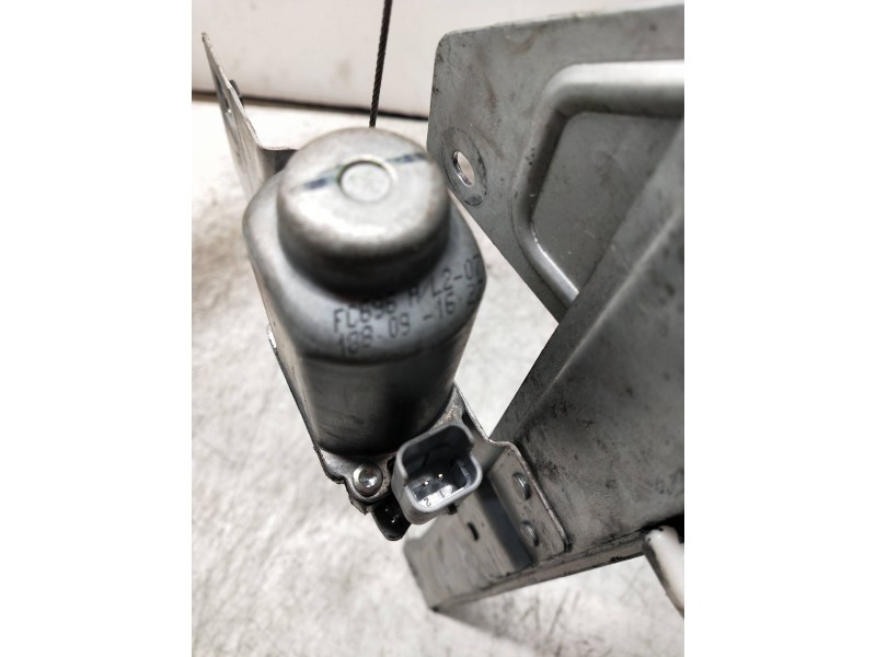 Recambio de elevalunas delantero izquierdo para peugeot partner kasten referencia OEM IAM 402105aB 2 CABLES 