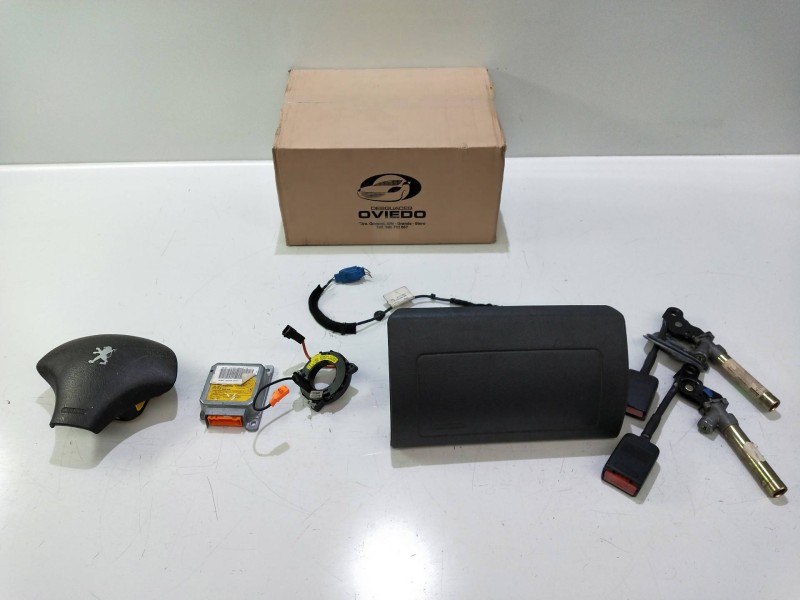 Recambio de kit airbag para peugeot partner (s2) referencia OEM IAM    Recambio de kit airbag para peugeot partner (s2) referencia OEM IAM