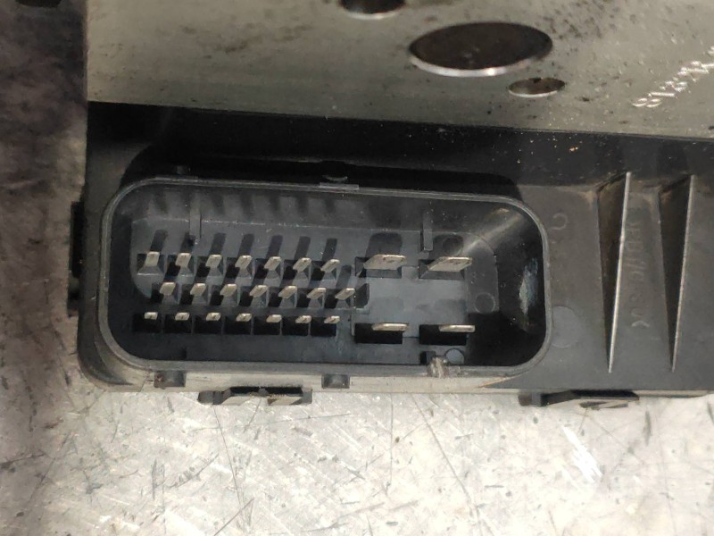 Recambio de abs para hyundai elantra (xd) 2.0 gls (4-ptas.) (2004) referencia OEM IAM 5WY7108B 956002D000589202D300 BH60101300 M